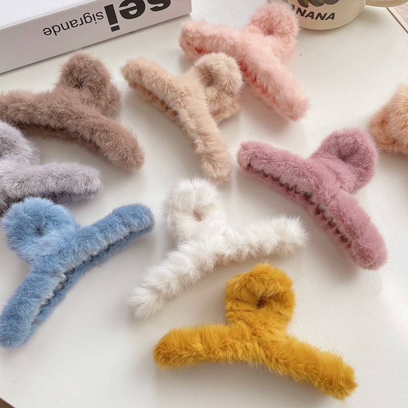 ふわふわぬいぐるみフェイクファービッグカニ毛爪クリップ女性女 - Women'S Winter Accessories Set のレビューと価格