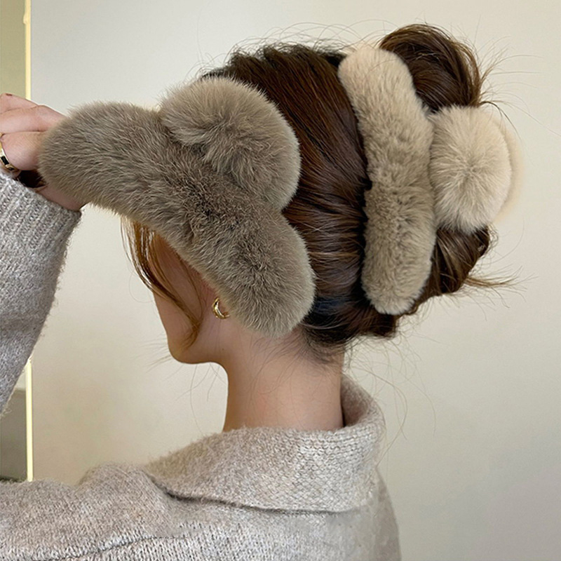 女性のための偽の毛皮の髪の爪,ウサギのヘアピン,ぬいぐるみの - Hair Claw Clip Set のレビューと価格