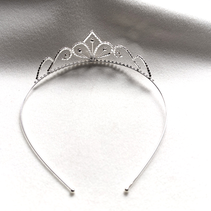 シルバーカラーのラインストーンブライダルクラウン高級クリスタ - Women Accessories Aesthetic のレビューと価格