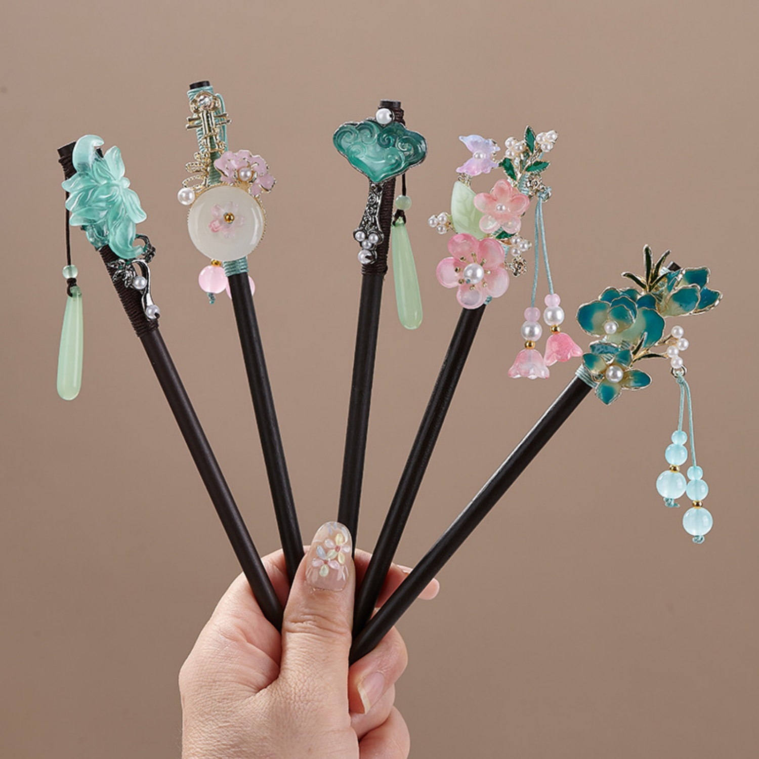 ヴィンテージフラワーヘアピン女性のためのエレガントな木製花ヘ - Hair Fork Stick のレビューと価格