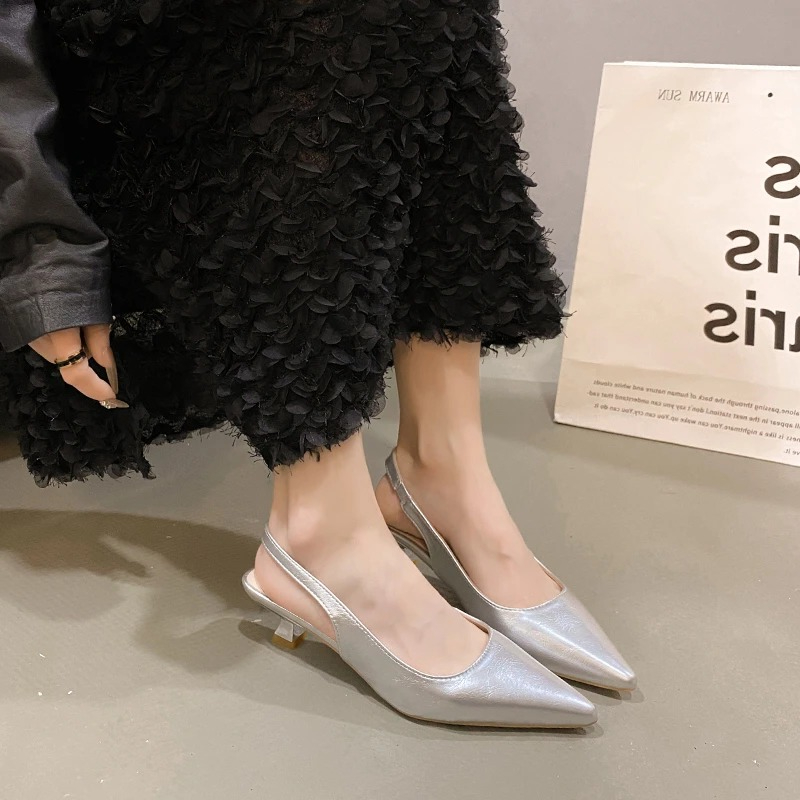 2025年夏ファッション ポインテッドトゥ レザー レディー - Women'S Accessories Trends 2025 のレビューと価格