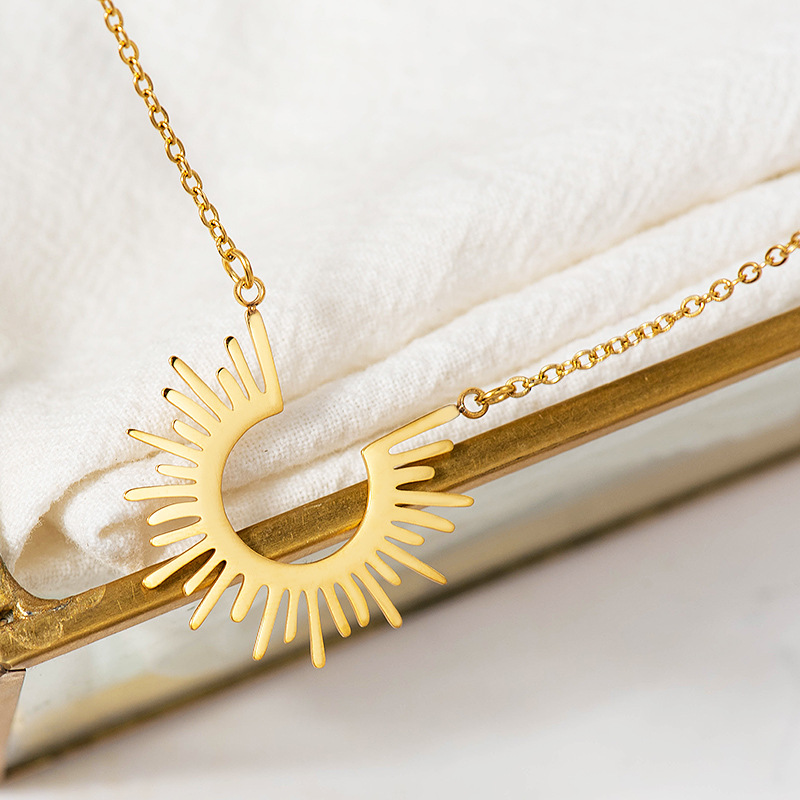 サムマー-女性のための金メッキのオンラインショッピングネック - Women Accessories Shop Online のレビューと価格